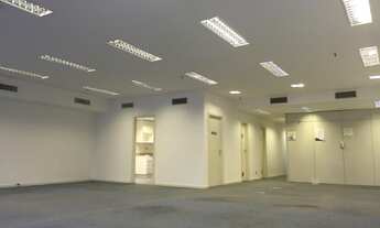 Imagem 2: Andar inteiro com 400 M2 em prédio com total segurança