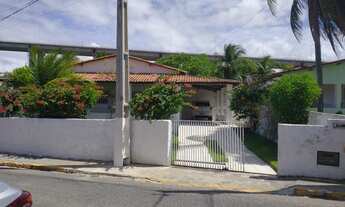 Imagem 4: Casa Do Quintal Ajardinado na Redinha