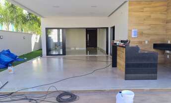 Imagem: CASA TÉRREA ALPHAVILLE ARAGUAIA 4 SUÍTES