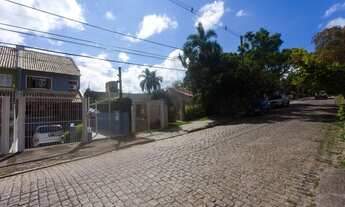 Imagem 2: Porto Alegre - Casa Padrão - Tristeza