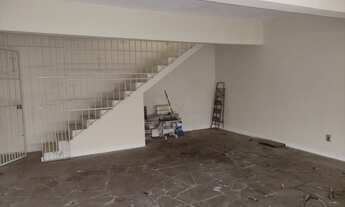 Imagem 2: Casa para venda tem 293 metros quadrados com 3 quartos em Vila João Pessoa - Porto Alegre