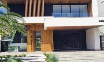 Imagem 4: Barra da Tijuca. Condomínio Alphaville. Casa com 5 Suítes, Piscina, Churrasqueira e 4 Vaga