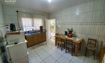 Imagem 4: Ampla residência com 4 dormitórios (1 suíte) REF: 190883