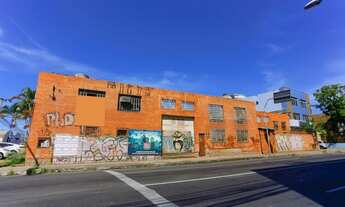 Imagem 2: Porto Alegre - Prédio Inteiro - Navegantes