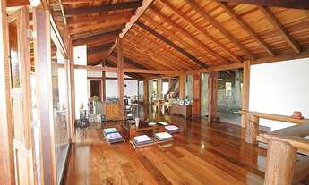 Imagem 4: Casa de condomínio para venda possui 550 metros quadrados com 5 quartos