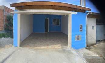 Imagem 2: Campos de São José - Sobrado 2D (Suíte); 2 Banheiros; Sacada; Quintal amplo; 2 Vagas