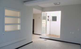 Imagem 4: Sobrado para venda com 200 metros quadrados com 6 quartos em Centro - Araguari - MG