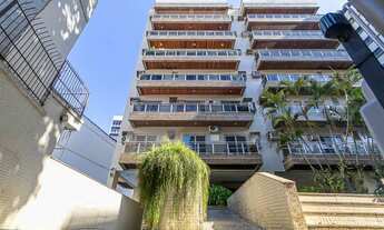 Imagem 2: Apartamento para venda possui 138 metros quadrados com 3 quartos em Tijuca - Rio de Janeir