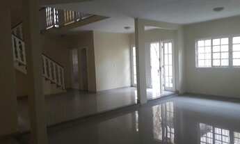 Imagem: Vendo Excelente Casa em Riviera com 4 Quartos