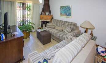 Imagem 2: Porto Alegre - Casa Padrão - Tristeza