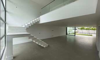 Imagem 5: Casa de condomínio para venda tem 620 metros quadrados com 6 quartos