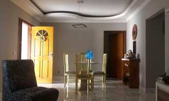 Imagem 2: Casa com Piscina e Churrasqueira