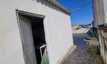 Imagem 5: Térrea para venda possui 307 metros quadrados com 6 quartos em Jardim Santista - Mauá - SP