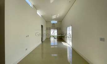 Imagem 4: Casa de condomínio para venda tem 150 metros quadrados com 3 quartos