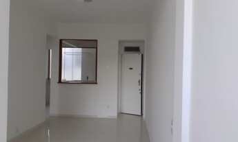 Imagem 2: Apartamento para venda com 70 metros quadrados com 2 quartos em Copacabana - Rio de Janeir