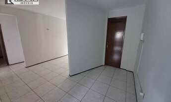 Imagem 5: Apartamento com 2 dormitórios à venda, 85 m² por R$ 185.000,00 - Fátima - Fortaleza/CE