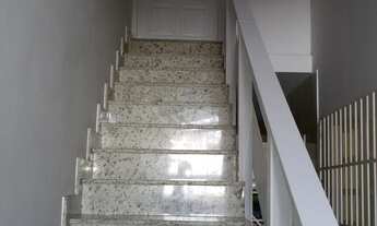 Imagem 2: VENDO CASA DUPLEX NO AEROPORTO