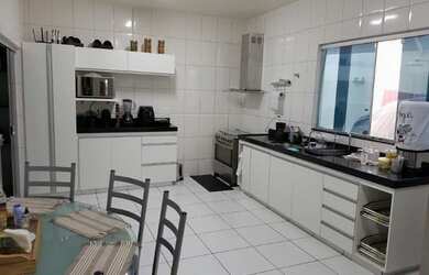 Imagem 2: Casa avenda Casa com 2 dormitórios