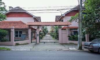 Imagem: Porto Alegre - Casa Padrão - Tristeza