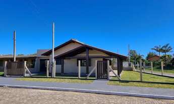 Imagem 3: Casa para venda possui 182 metros quadrados com 2 quartos em Centro - Imbé - RS