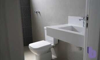 Imagem 7: Casa de condomínio para venda possui 344 metros quadrados com 3 quartos