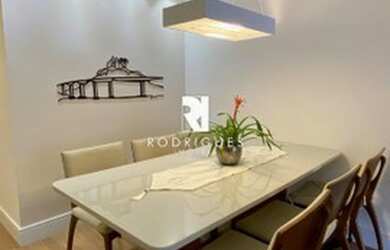 Imagem 4: 4 QUARTOS COM SUÍTE UM POR ANDAR EM 1 POR ANDAR