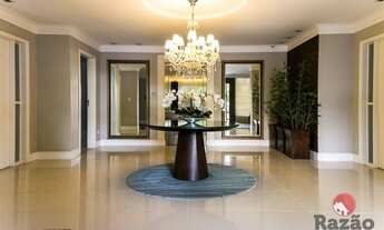 Imagem 4: APARTAMENTO COM 03 QUARTOS - ÁREA TOTAL 250,39m² - ÁGUA VERDE - REF 5269 RAZAO