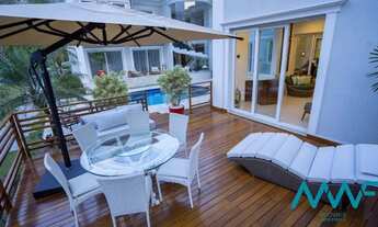 Imagem 5: Mansão no Tamboré 03 - Casa de Esquina Vendida Mobiliada!