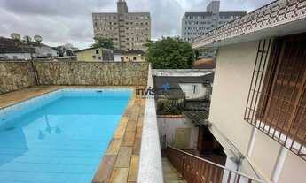 Imagem 2: ## UMA CASA COLOSSAL ##