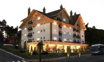 Imagem 3: Apartamento na Rua São Pedro em Gramado, com 2 suítes + lavabo e vaga de garagem