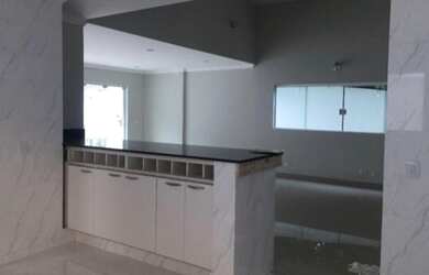 Imagem 5: Casa para aluguel e venda possui 210 m2 com 3 suítes