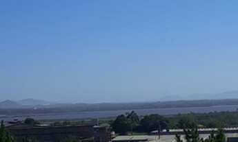 Imagem: Amplo terreno para construção de até