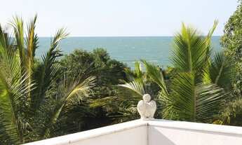 Imagem 2: Casa FRENTE MAR para venda possui 500 metros quadrados com 5 quartos