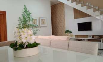 Imagem 2: CASA NO NAZARÉ Casa com 4 dormitórios