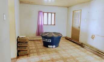 Imagem 4: Terreno espaçoso medindo 20x30, bem localizado no centro, aproximadamente 800 metros da pr