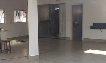 Imagem: Salao superior em predio comercial, vão