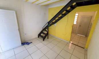 Imagem 4: Duplex para Venda em Duque de Caxias, Jardim Primavera, 2 dormitórios, 1 banheiro, 1 vaga