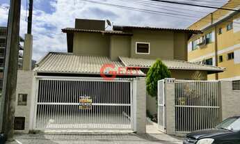 Imagem: Maravilhosa casa para venda com piscina