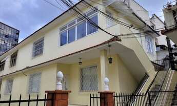 Imagem: Casa em condomínio no coração da cidade