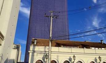 Imagem: Andar comercial no Batel disponível para