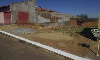 Imagem 2: Lote/Terreno para venda possui 360 metros quadrados em Residencial Petrópolis - Goiânia