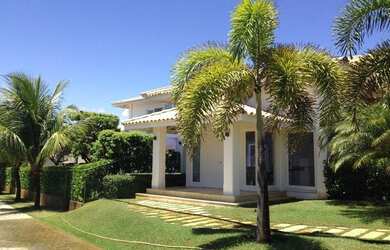 Imagem 2: Casa - Alto Padrão - 660 m² - 5 Suítes - Mobiliada - Condomínio Interlagos