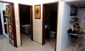 Imagem 3: Thamir) Linda casa com piscina, espaço gourmet e churrasqueira, 400 metros da praia