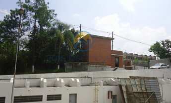 Imagem 3: Galpão para Locação em Embu das Artes, Gramado, 12 banheiros, 18 vagas