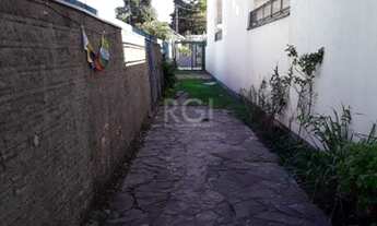 Imagem 2: Porto Alegre - Casa Padrão - Tristeza