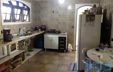 Imagem 4: Sobrado para Venda em Mogi das Cruzes, Alto Ipiranga, 3 dormitórios, 3 suítes, 2 banheiros