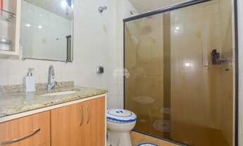 Imagem 3: Apartamento para venda possui 53 metros quadrados com 2 quartos em Hauer - Curitiba - PR