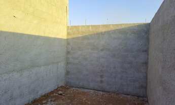 Imagem 6: Casa Térrea para Venda em Mogi das Cruzes, Jundiapeba, 2 dormitórios, 1 banheiro, 2 vagas