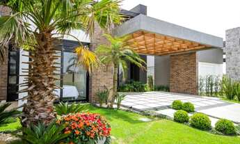 Imagem 3: Sobrado beira lago, mobiliado e decorado à venda no Condomínio Riviera em Xangri-lá/RS