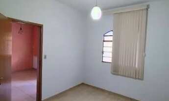 Imagem 2: Casa para aluguel, 2 quartos, 1 suíte, 2 vagas, Sagrada Família - Belo Horizonte/MG